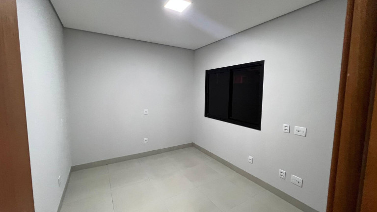 Imagem Casa com 3 Quartos à Venda, 250 m² em Condomínio Primor Das Torres - Cuiabá