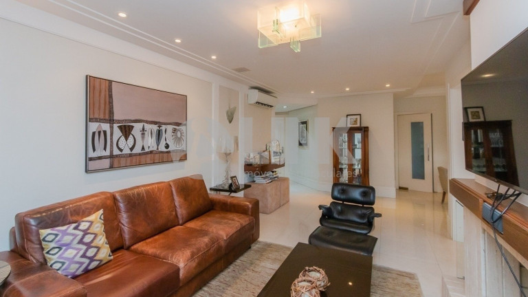 Imagem Apartamento com 3 Quartos à Venda, 163 m² em Petrópolis - Porto Alegre Imagem Apartamento com 3 Quartos à Venda, 163 m² em Petrópolis - Porto Alegre