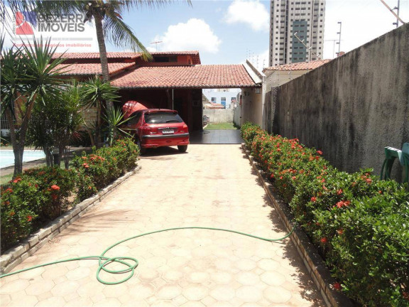 Casa com 3 Quartos à Venda, 235 m² em Capim Macio - Natal