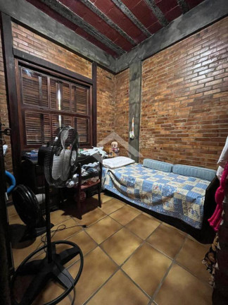Imagem Casa com 4 Quartos à Venda, 275 m² em Itaipu - Niterói
