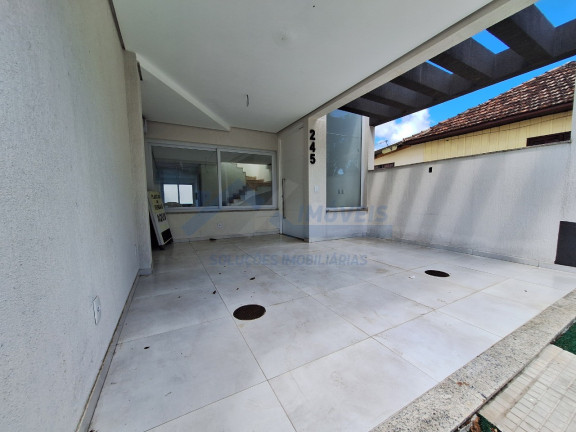 Imagem Sobrado com 3 Quartos à Venda,  em Jardim Planalto - Porto Alegre