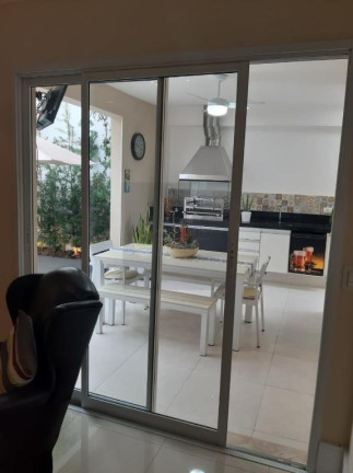 Imagem Casa com 3 Quartos à Venda, 150 m² em Tamboré - Santana De Parnaíba