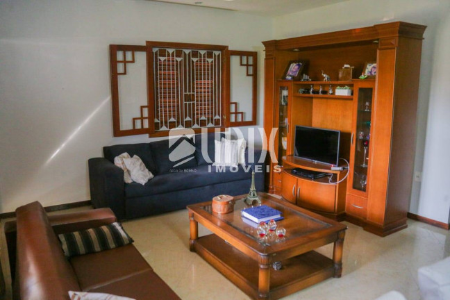 Imagem Casa com 5 Quartos à Venda, 500 m² em Parque Turf Club - Campos Dos Goytacazes