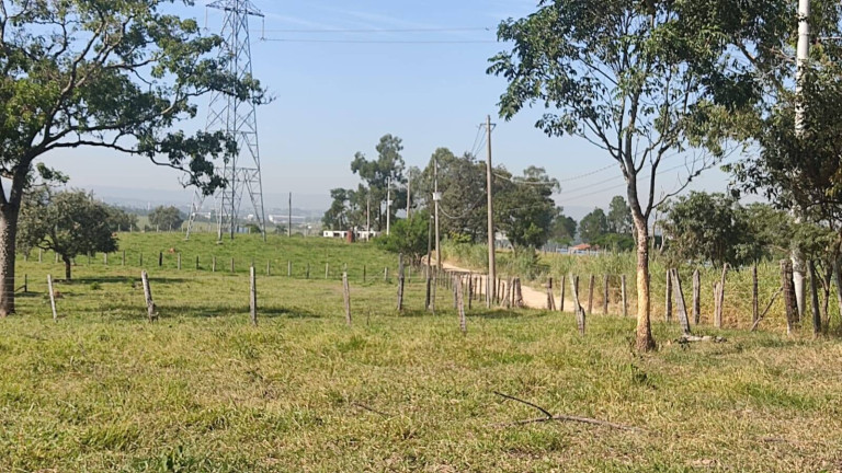 Imagem Chácara à Venda, 35 m² em édem - Sorocaba Imagem Chácara à Venda, 35 m² em édem - Sorocaba