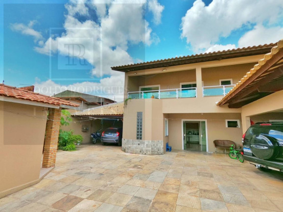 Casa com 5 Quartos à Venda, 450 m² em Centro - Caucaia