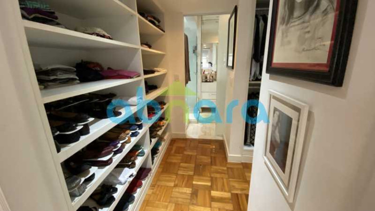 Imagem Apartamento com 4 Quartos à Venda, 340 m² em Copacabana - Rio De Janeiro Imagem Apartamento com 4 Quartos à Venda, 340 m² em Copacabana - Rio De Janeiro
