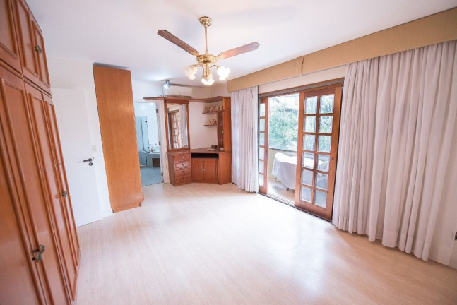 Imagem Casa com 4 Quartos à Venda, 272 m² em Rio Branco - Porto Alegre