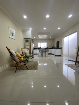Imagem Casa com 3 Quartos à Venda, 291 m² em Centro - Botelhos Imagem Casa com 3 Quartos à Venda, 291 m² em Centro - Botelhos
