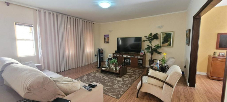 Casa com 3 Quartos à Venda, 179 m² em Parque São Quirino - Campinas