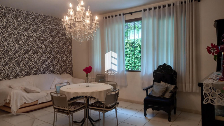 Imagem Casa com 6 Quartos à Venda, 460 m² em Noal - Santa Maria