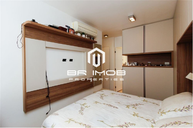 Imagem Imóvel com 4 Quartos à Venda, 138 m² em Aclimação - São Paulo Imagem Imóvel com 4 Quartos à Venda, 138 m² em Aclimação - São Paulo