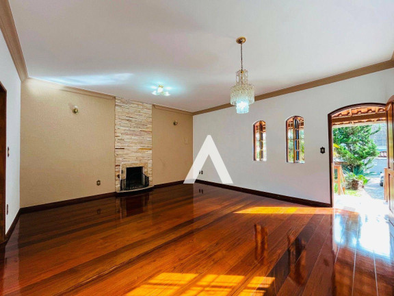 Imagem Casa com 4 Quartos à Venda, 398 m² em Vale Do Paraíso - Teresópolis