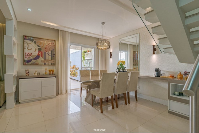 Imagem Casa com 3 Quartos à Venda, 213 m² em Medeiros - Jundiaí Imagem Casa com 3 Quartos à Venda, 213 m² em Medeiros - Jundiaí