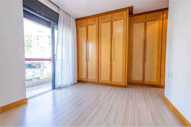 Imagem Imóvel com 3 Quartos à Venda,  em Centro - Florianópolis