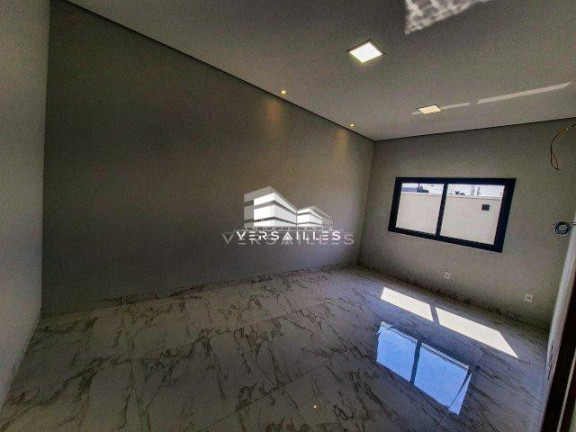 Imagem Casa com 3 Quartos à Venda, 230 m² em Aeroclube - Porto Velho