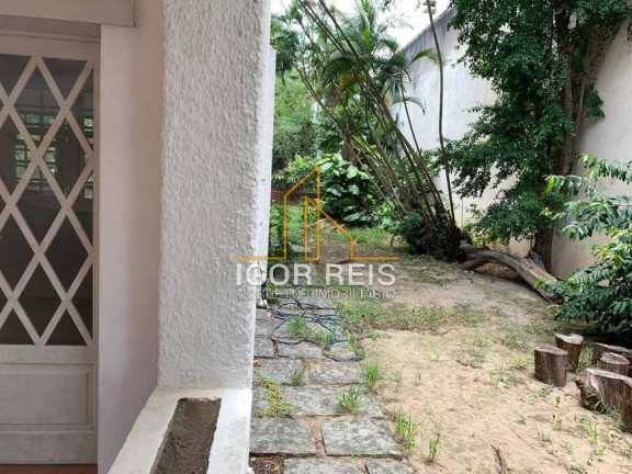 Imagem Casa com 4 Quartos à Venda, 1.800 m² em Centro - Campos Dos Goytacazes