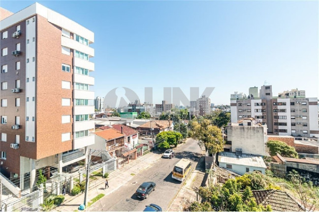 Imagem Imóvel com 2 Quartos à Venda, 111 m² em Passo Da Areia - Porto Alegre Imagem Imóvel com 2 Quartos à Venda, 111 m² em Passo Da Areia - Porto Alegre