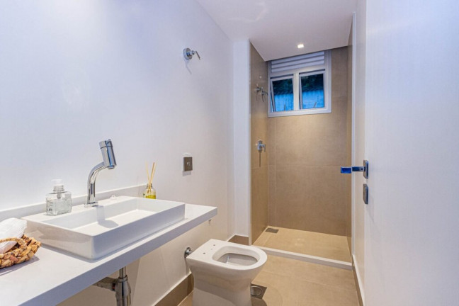 Imagem Imóvel com 3 Quartos à Venda, 100 m² em Copacabana - Rio De Janeiro