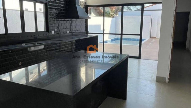 Imagem Casa com 3 Quartos à Venda, 312 m² em Baln. Tupy - Itanhaém