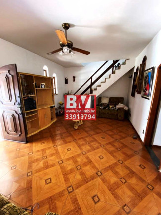Imagem Casa com 3 Quartos à Venda, 373 m² em Rocha Miranda - Rio De Janeiro Imagem Casa com 3 Quartos à Venda, 373 m² em Rocha Miranda - Rio De Janeiro