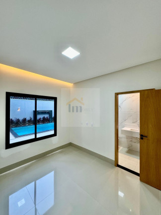 Imagem Casa com 3 Quartos à Venda, 200 m² em Parque Das Flores - Goiânia
