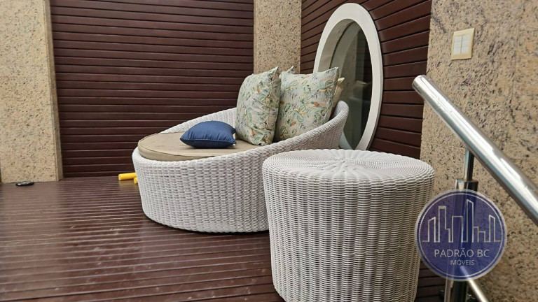 Imagem Apartamento com 3 Quartos à Venda, 100 m² em Centro - Balneário Camboriú Imagem Apartamento com 3 Quartos à Venda, 100 m² em Centro - Balneário Camboriú