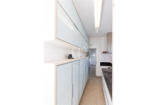 Imagem Apartamento com 2 Quartos à Venda, 180 m² em Cerqueira César - São Paulo