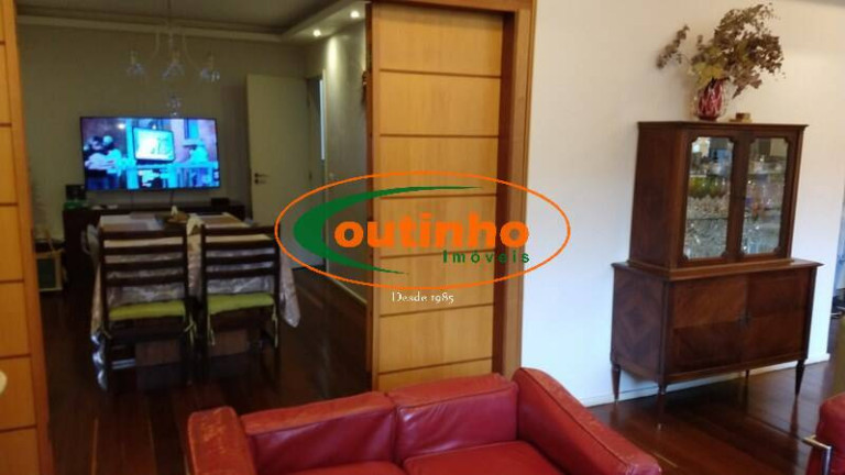 Imagem Apartamento com 4 Quartos à Venda, 160 m² em Tijuca - Rio De Janeiro Imagem Apartamento com 4 Quartos à Venda, 160 m² em Tijuca - Rio De Janeiro