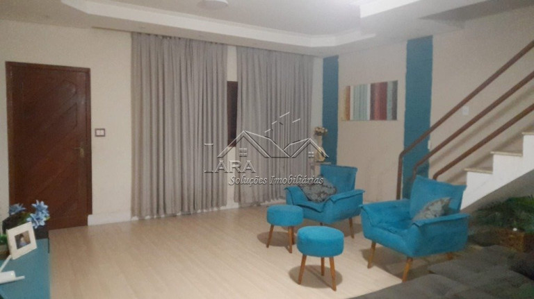 Imagem Sobrado com 4 Quartos à Venda, em Itaquera - São Paulo Imagem Sobrado com 4 Quartos à Venda, em Itaquera - São Paulo