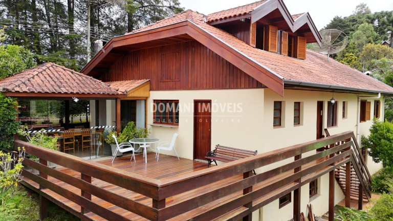 Imagem Casa com 4 Quartos à Venda, 167 m² em Região Do Vale Encantado - Campos Do Jordão Imagem Casa com 4 Quartos à Venda, 167 m² em Região Do Vale Encantado - Campos Do Jordão