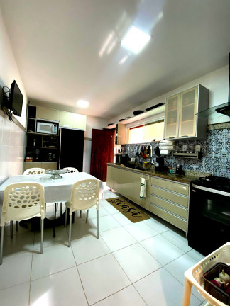 Imagem Casa com 3 Quartos à Venda, 240 m² em Patamares - Salvador Imagem Casa com 3 Quartos à Venda, 240 m² em Patamares - Salvador