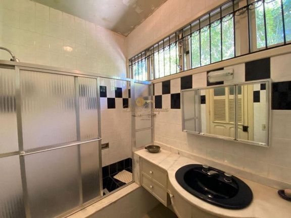 Imagem Casa com 6 Quartos à Venda, 269 m² em Albuquerque - Teresópolis Imagem Casa com 6 Quartos à Venda, 269 m² em Albuquerque - Teresópolis