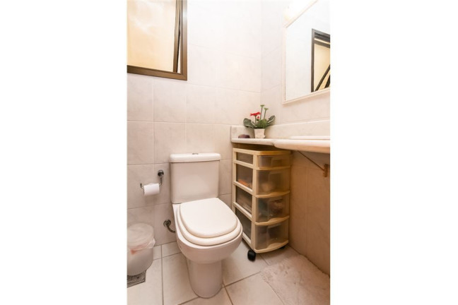 Imagem Imóvel com 3 Quartos à Venda,  em Auxiliadora - Porto Alegre