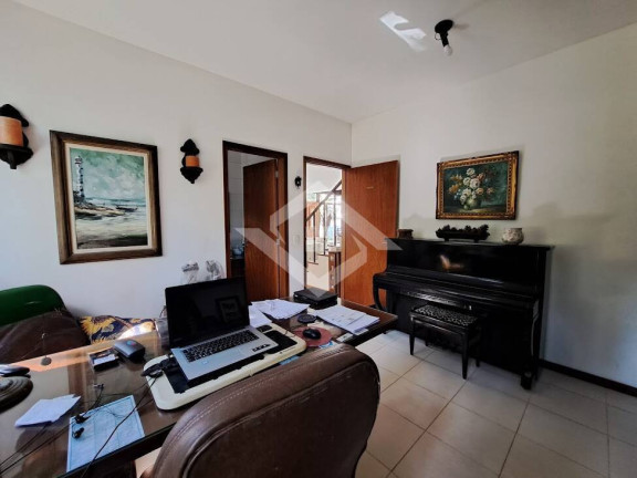 Imagem Casa com 4 Quartos à Venda, 300 m² em Vargem Grande - Rio De Janeiro