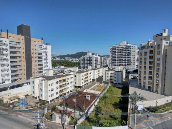 Imagem Imóvel com 3 Quartos à Venda, 102 m² em Itacorubi - Florianópolis