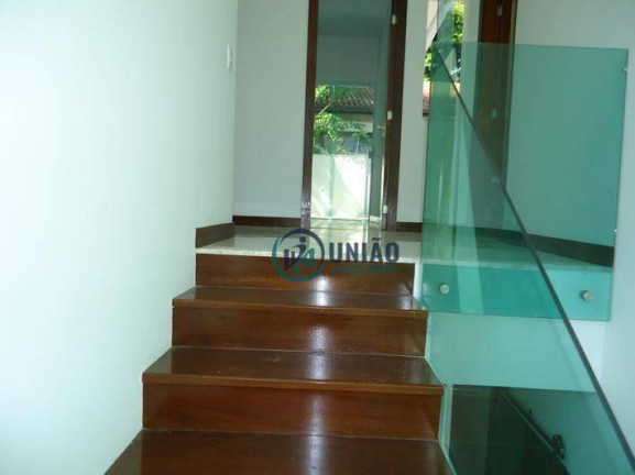 Imagem Casa com 3 Quartos à Venda, 205 m² em Pendotiba - Niterói Imagem Casa com 3 Quartos à Venda, 205 m² em Pendotiba - Niterói