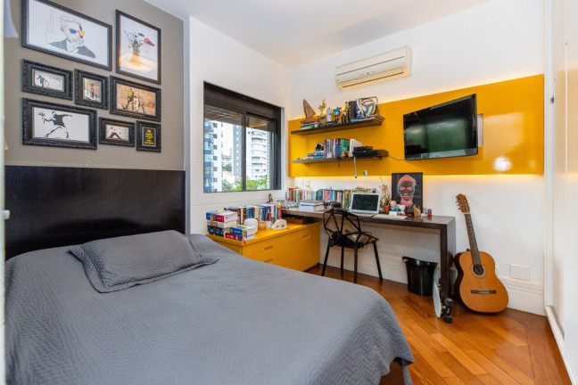 Imagem Imóvel com 3 Quartos à Venda, 205 m² em Vila Mariana - São Paulo