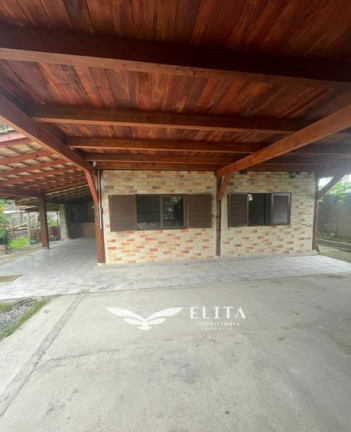 Imagem Casa com 5 Quartos à Venda, 120 m² em Itacolomi - Balneário Piçarras Imagem Casa com 5 Quartos à Venda, 120 m² em Itacolomi - Balneário Piçarras