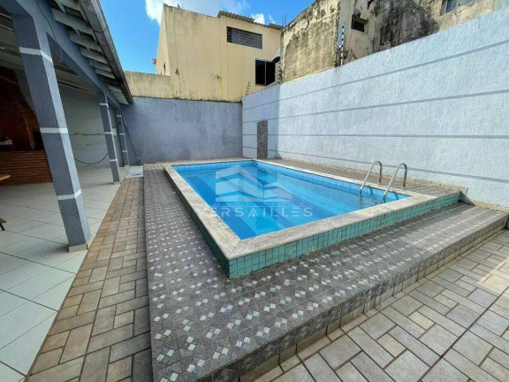 Imagem Casa com 4 Quartos à Venda, 250 m² em Nossa Senhora Das Graças - Porto Velho Imagem Casa com 4 Quartos à Venda, 250 m² em Nossa Senhora Das Graças - Porto Velho