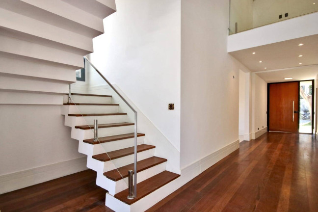 Imagem Casa com 4 Quartos à Venda, 390 m² em Alphaville - Barueri Imagem Casa com 4 Quartos à Venda, 390 m² em Alphaville - Barueri