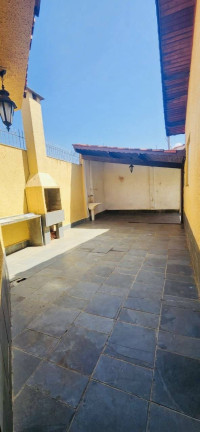 Imagem Casa com 3 Quartos à Venda, 250 m² em Santa Luzia - Bragança Paulista Imagem Casa com 3 Quartos à Venda, 250 m² em Santa Luzia - Bragança Paulista