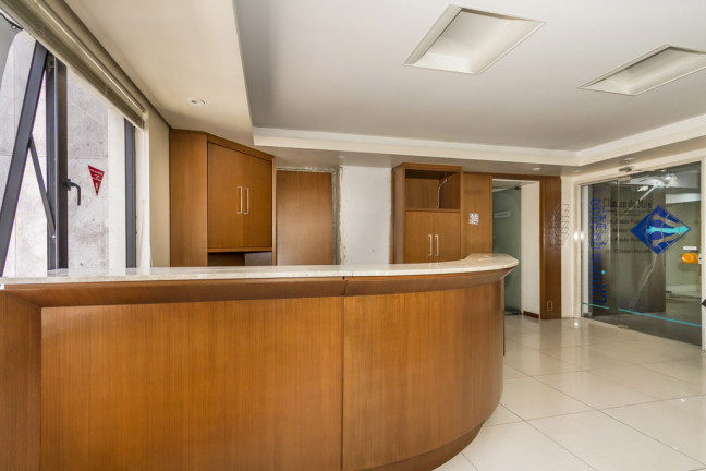 Imagem Sala Comercial à Venda, 115 m² em Santana - Porto Alegre Imagem Sala Comercial à Venda, 115 m² em Santana - Porto Alegre