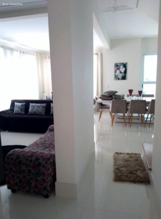 Imagem Apartamento com 3 Quartos à Venda, 332 m²