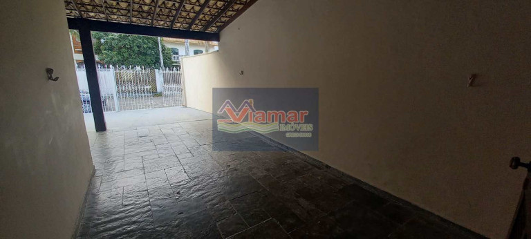 Imagem Casa com 3 Quartos à Venda, 200 m² em Enseada - Guarujá Imagem Casa com 3 Quartos à Venda, 200 m² em Enseada - Guarujá