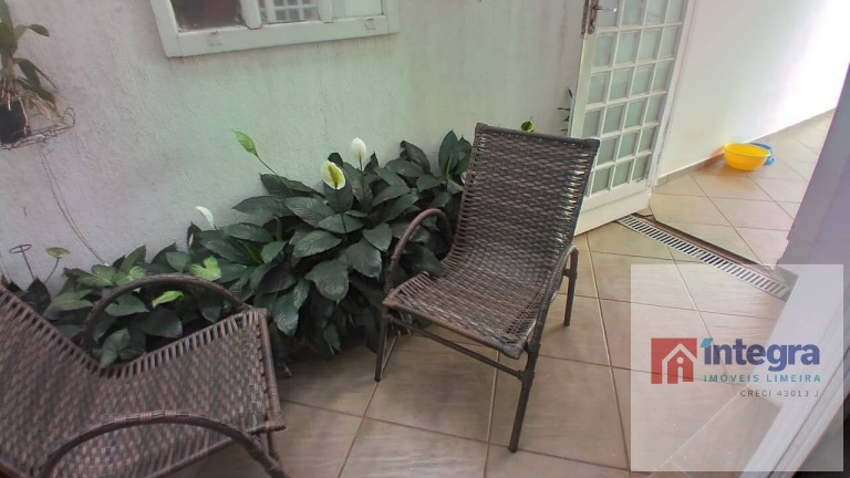 Imagem Casa com 3 Quartos à Venda, 235 m² em Vila Cristóvam - Limeira Imagem Casa com 3 Quartos à Venda, 235 m² em Vila Cristóvam - Limeira