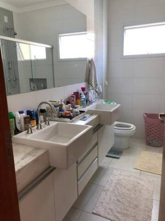 Imagem Casa de Condomínio com 3 Quartos à Venda, 250 m² em Iporanga - Sorocaba