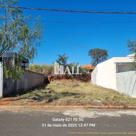 Terreno à Venda, 200 m² em Avenida Parque - Bady Bassitt