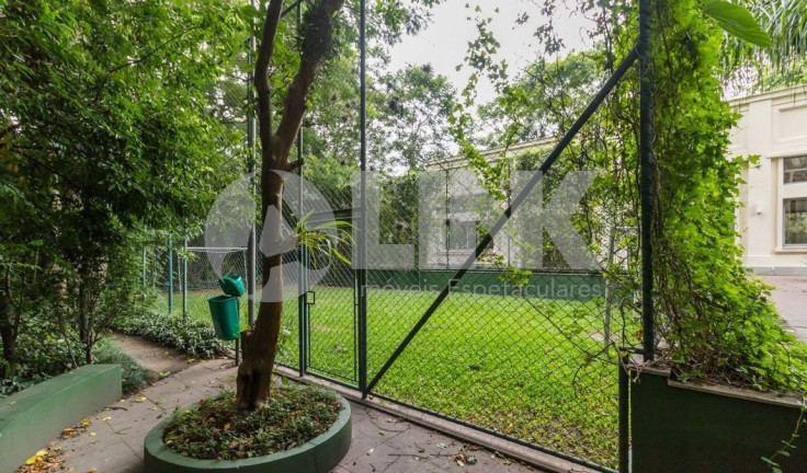 Imagem Apartamento com 1 Quarto à Venda, 56 m² em Três Figueiras - Porto Alegre Imagem Apartamento com 1 Quarto à Venda, 56 m² em Três Figueiras - Porto Alegre