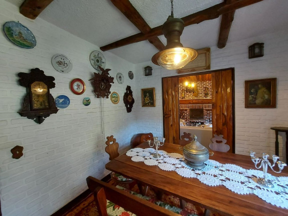 Imagem Casa com 6 Quartos à Venda, 114 m² em Parque Do Imbui - Teresópolis
