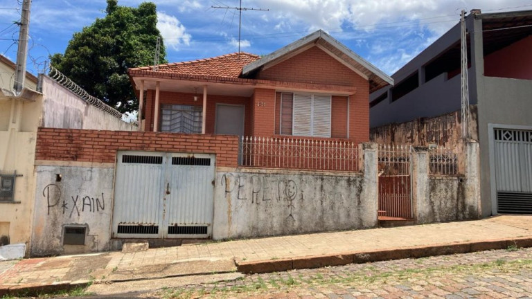 Imagem Casa com 2 Quartos à Venda, 400 m² em Vila Camargo - Bauru